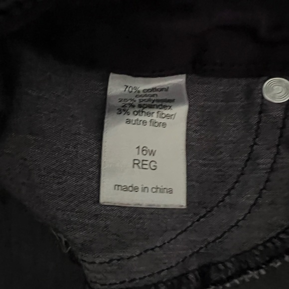 Straight leg jeans - Picture 3 of 3